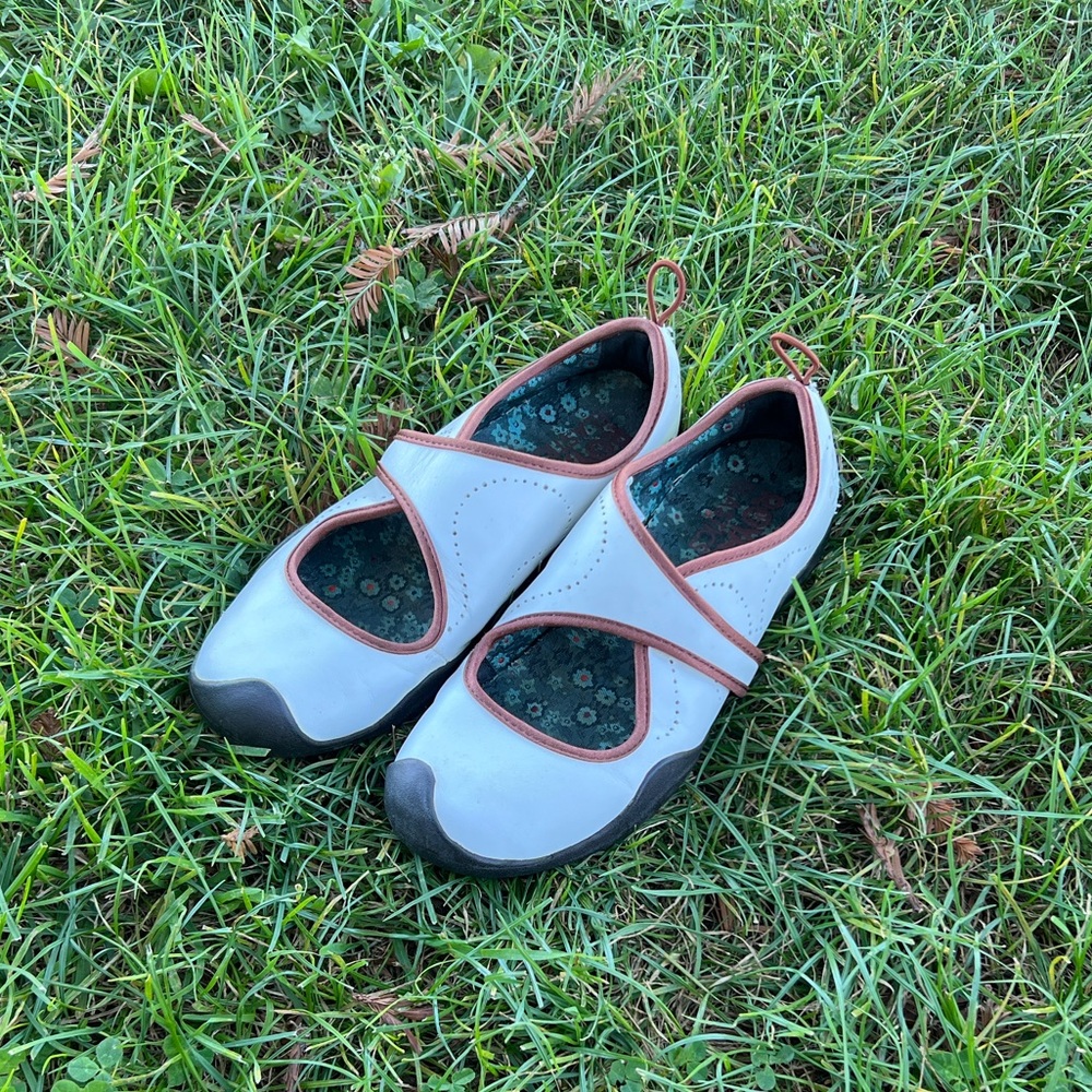 Vintage Leather Sporty Sandal Sneaker - Royal Elastics